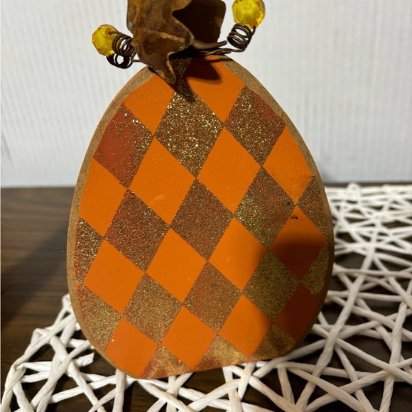 Clearance Bundle w/2nd item for $4.99 shipping Pumpkins!  3 wooden pumpkins - Picture 4 of 10